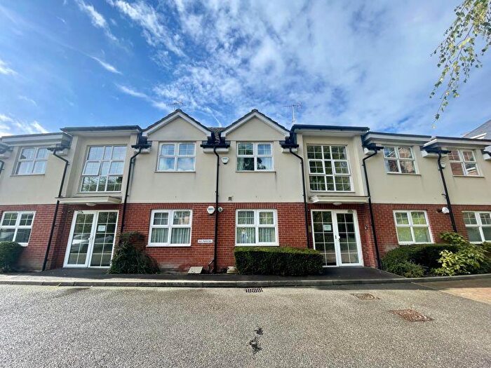 2 Bedroom Flat For Sale In Wooburn Green Village Centre Private Balcony, HP10