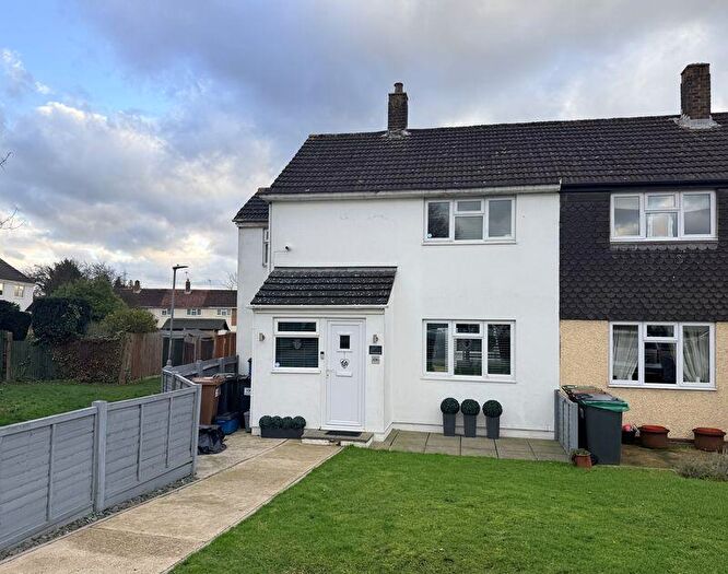 3 Bedroom House For Sale In Ashwood Road, Potters Bar, EN6