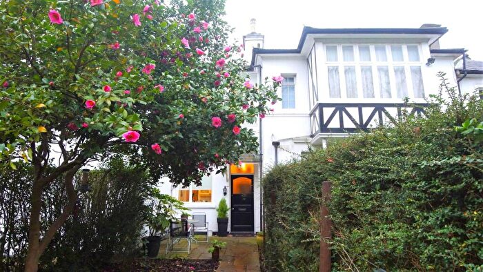 2 Bedroom House To Rent In Addlestone, KT15