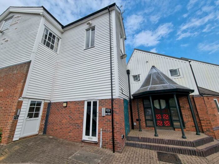 1 Bedroom Flat To Rent In Silks Way, Braintree, CM7