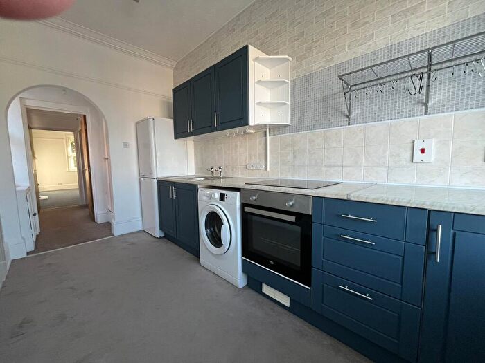 1 Bedroom Flat To Rent In Hayes Avenue, Bournemouth, BH7