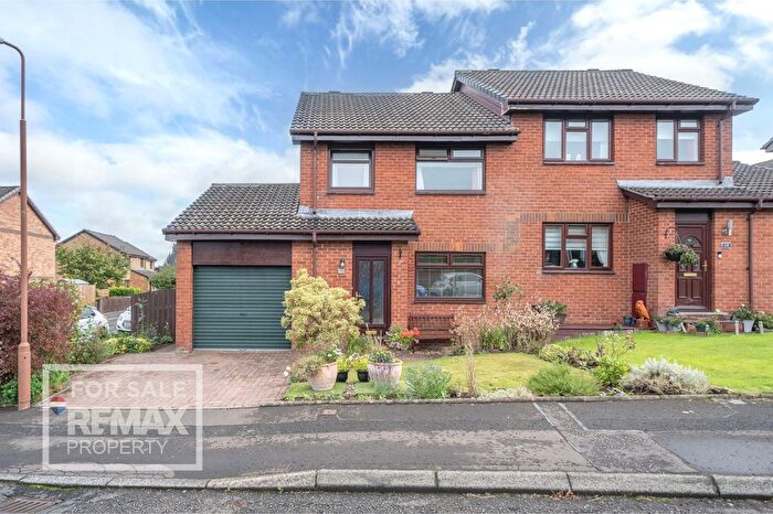 3 Bedroom Semi-Detached House For Sale In Braeside Park, Mid Calder, EH53