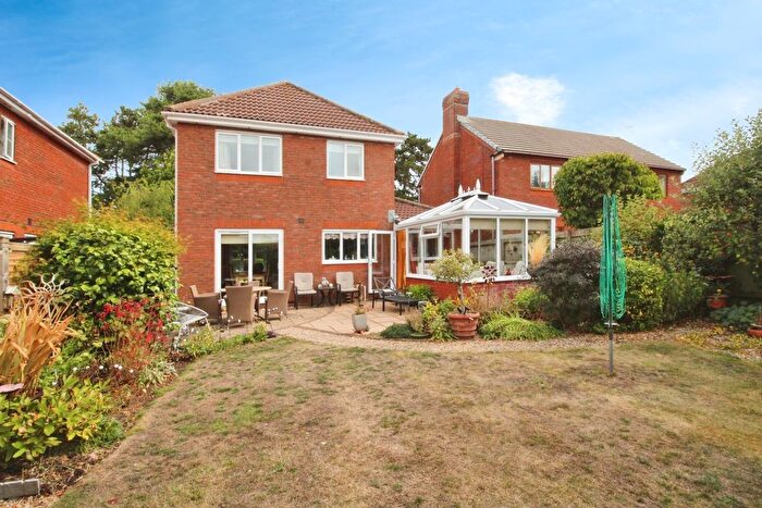 3 Bedroom Detached House For Sale In Fitzharding Road, Pill, Bristol, BS20