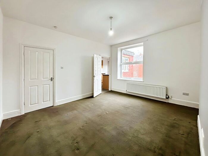 2 Bedroom Flat For Sale In Derby Street, Jarrow, NE32