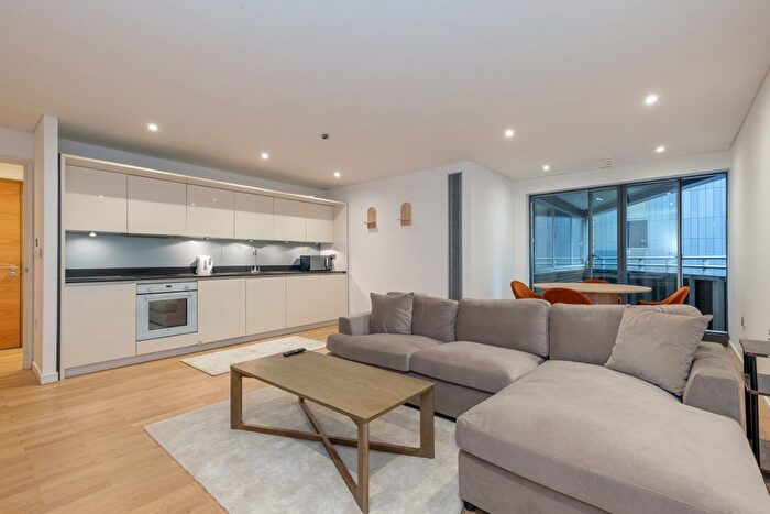 3 Bedroom Flat To Rent In Hermitage Street, London, W2