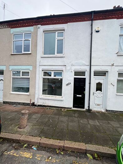 3 Bedroom Terraced House To Rent In Western Road, Leicester, LE3