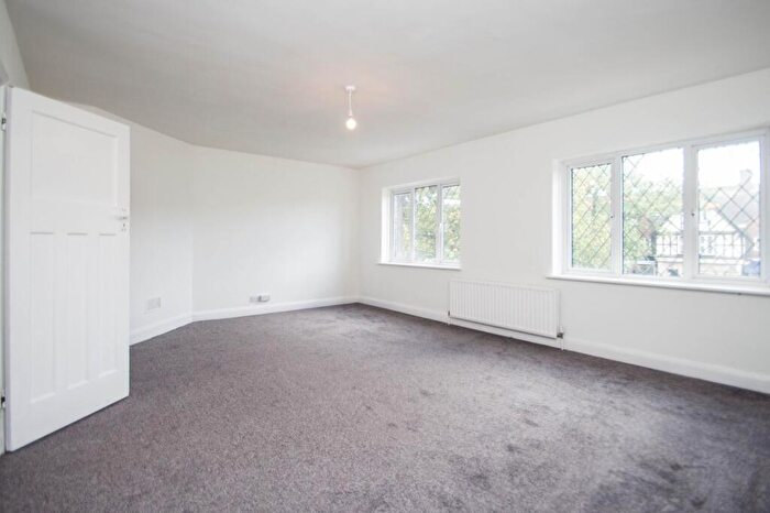 3 Bedroom Maisonette To Rent In Station Approach, Hinchley Wood, KT10