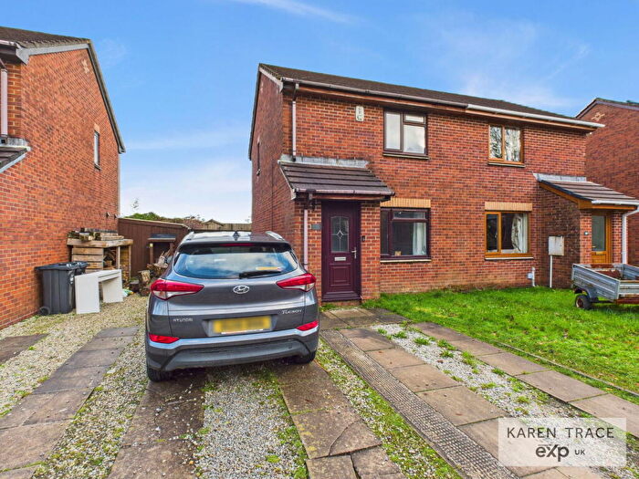 2 Bedroom Semi Detached House For Sale In Penwithick Park, Penwithick, PL26