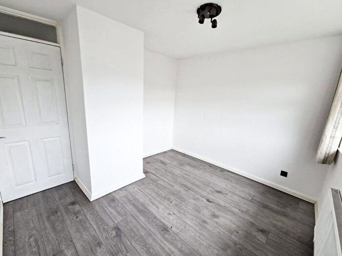 5 Bedroom Semi-Detached House To Rent In Fairfax, Bracknell, Berkshire, RG42