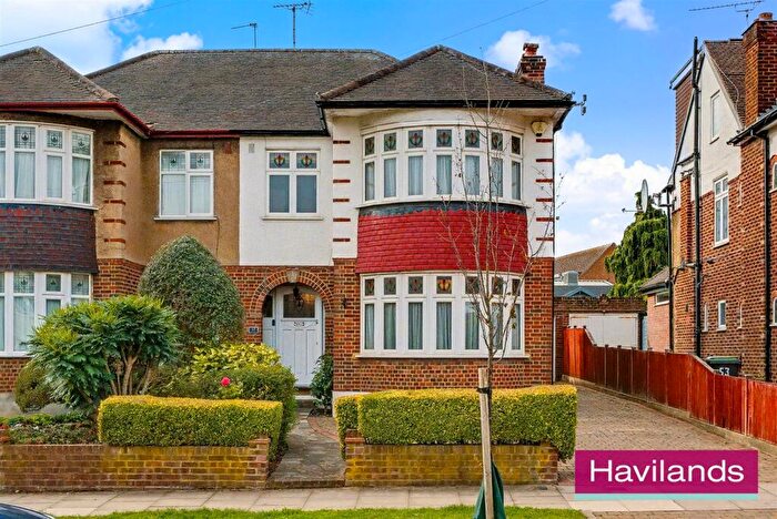 3 Bedroom Semi-Detached House For Sale In Bincote Road, Enfield, EN2