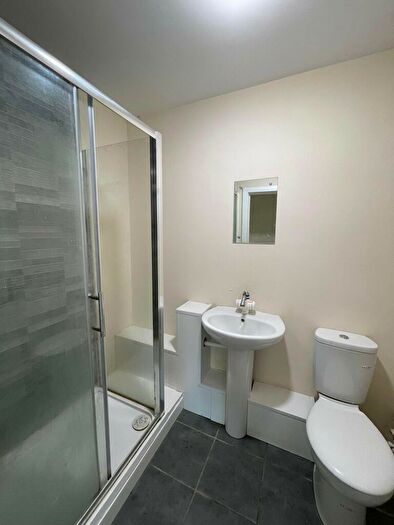 1 Bedroom Flat To Rent In Razia Apartments, Fulham Road, Sparkhill, Birmingham, B11