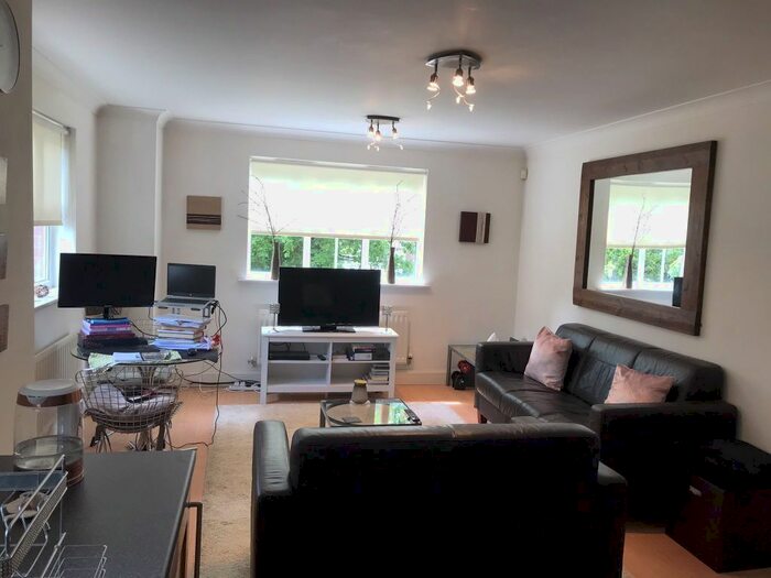 2 Bedroom Flat To Rent In Swallow Court, Lacey Green, Wilmslow, SK9