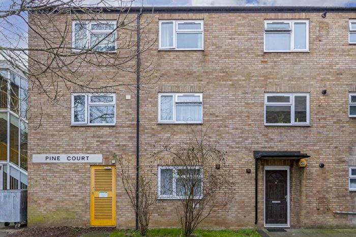 1 Bedroom Flat To Rent In Aspen Lane, Aspen Lane, UB5