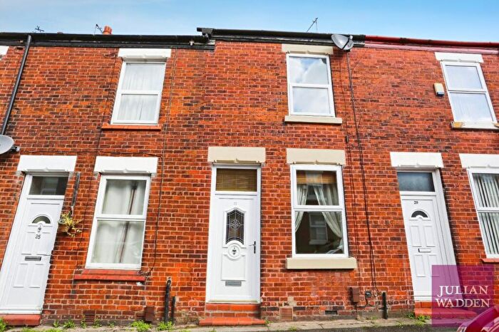 2 Bedroom Terraced House To Rent In Victoria Road, Offerton, Stockport, SK1