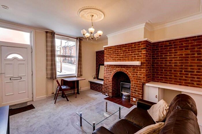 1 Bedroom House To Rent In Aviary Place, Leeds, West Yorkshire, LS12