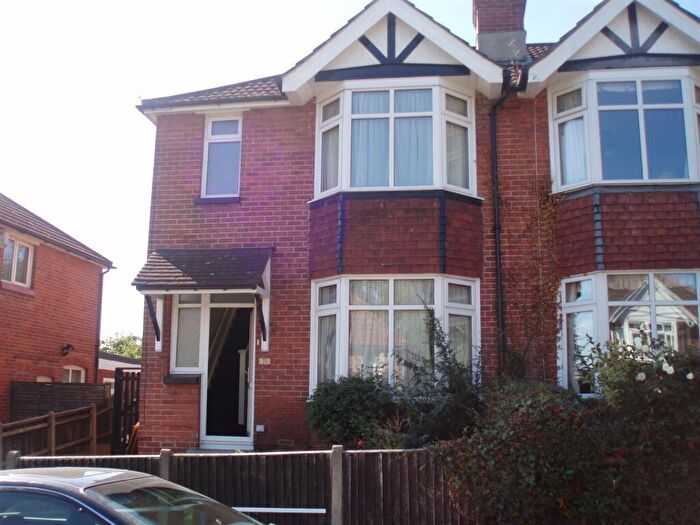 6 Bedroom House To Rent In Sirdar Road, Highfield, Southampton, SO17