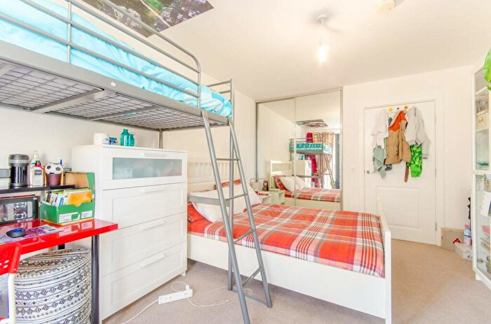 1 Bedroom Flat For Sale In New Festival Quarter, Poplar, London, E14