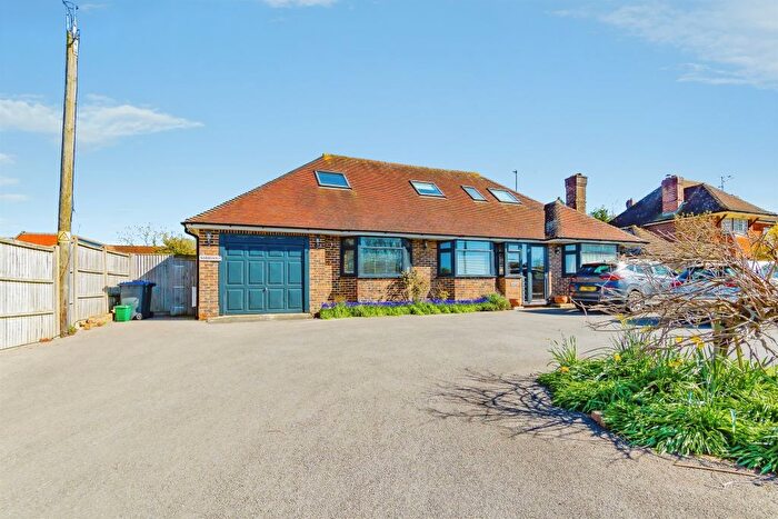 6 Bedroom Bungalow For Sale In Keymer Road, Burgess Hill, RH15