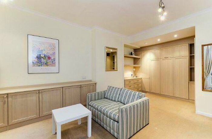 Studio To Rent In Gloucester Place, Marylebone, London, NW1