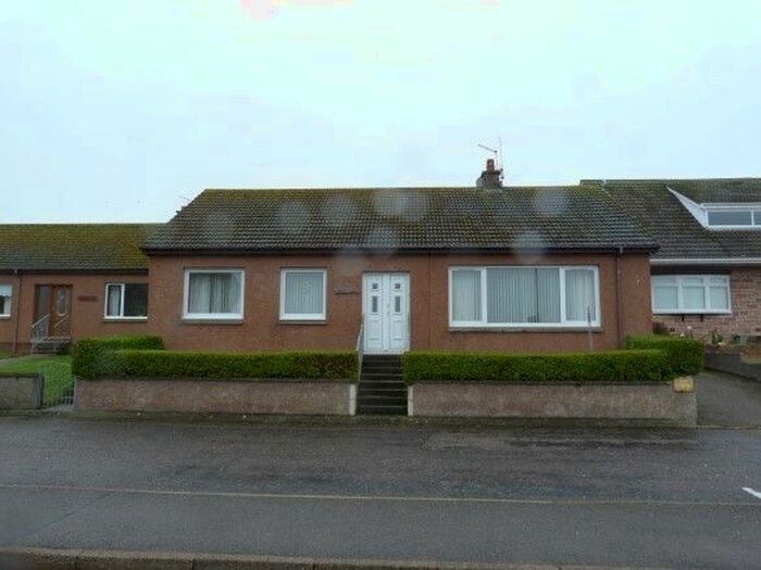 3 Bedroom Bungalow To Rent In Paradise Row, Stotfield Road, Lossiemouth, IV31