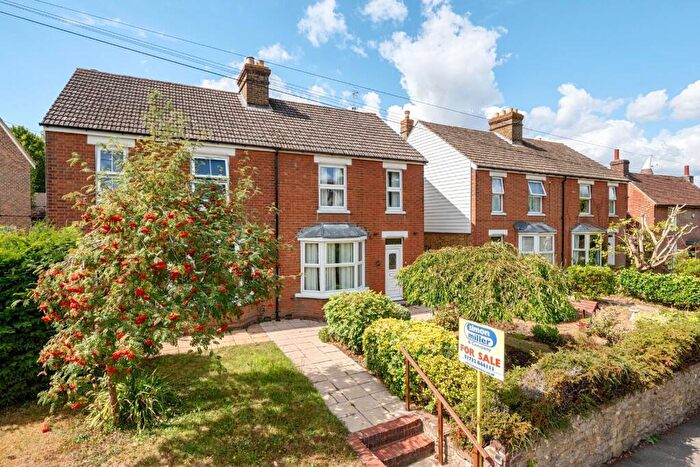 3 Bedroom Semi Detached House For Sale In Mill Street, East Malling, West Malling, ME19