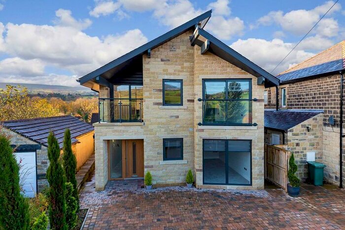 3 Bedroom Detached House For Sale In Bark Lane, Addingham, Ilkley, LS29