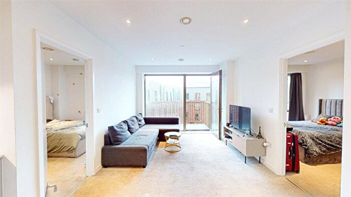 2 Bedroom Apartment For Sale In Local Crescent, Hulme Street, Salford, M5