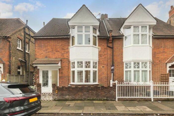 1 Bedroom Flat To Rent In Blandford Road, London, W4