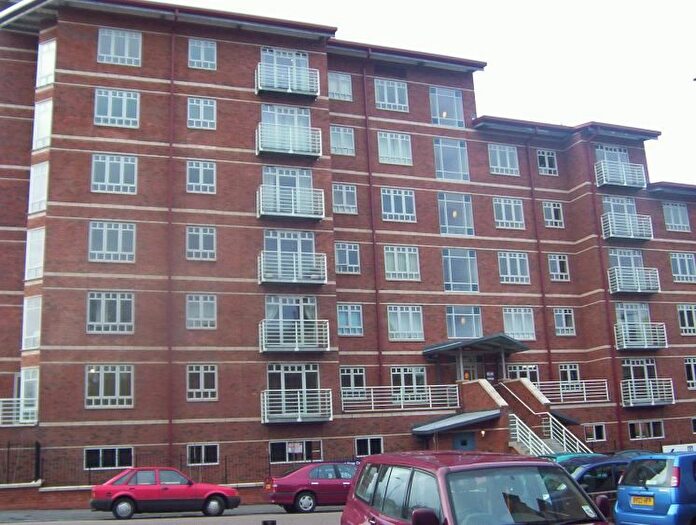 2 Bedroom Flat To Rent In Osbourne House, Queen Victoria Road, Coventry, West Midlands, CV1