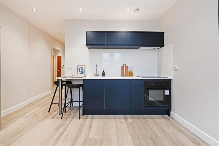 Apartment To Rent In Huttons Buildings, City Centre, S1