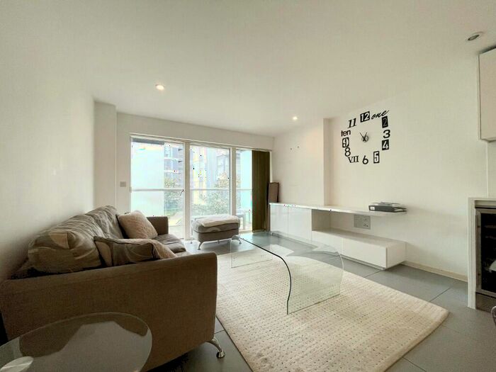 2 Bedroom Apartment To Rent In Dance Square, London, EC1V