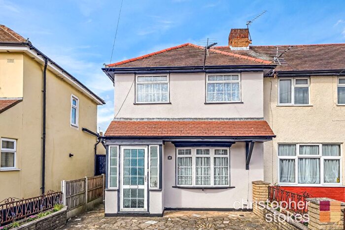 3 Bedroom End Terrace House For Sale In Endeavour Road, Cheshunt, Hertfordshire, EN8