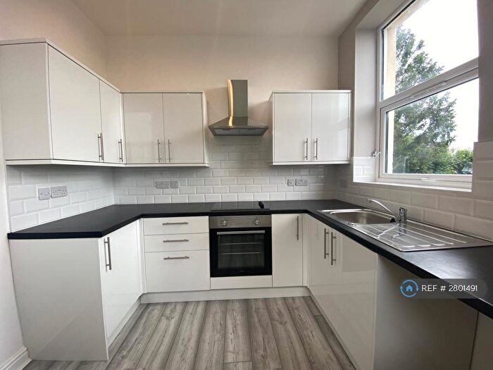 2 Bedroom Flat To Rent In Thorburn Road, Wirral, CH62