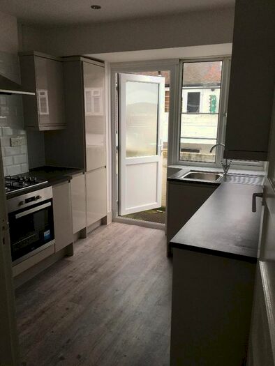 2 Bedroom Flat To Rent In Ridley Court, Streatham, SW16