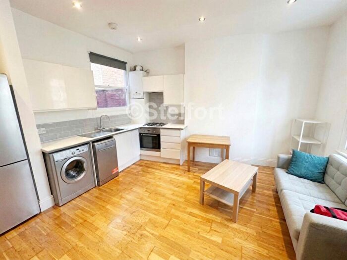 1 Bedroom Flat To Rent In Beresford Road, London, N8