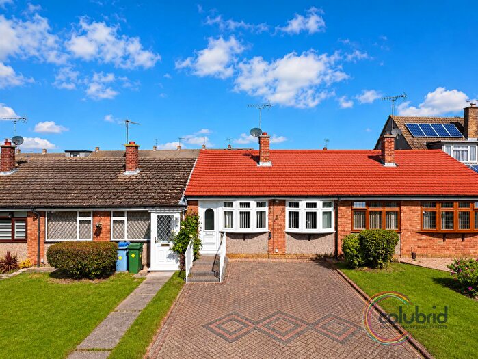 2 Bedroom Terraced Bungalow For Sale In Markhams, Stanford-le-Hope, SS17