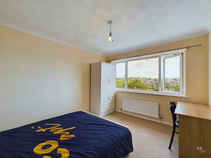 4 Bedroom End Of Terrace House To Rent In Barrow Hill, Brighton, BN1