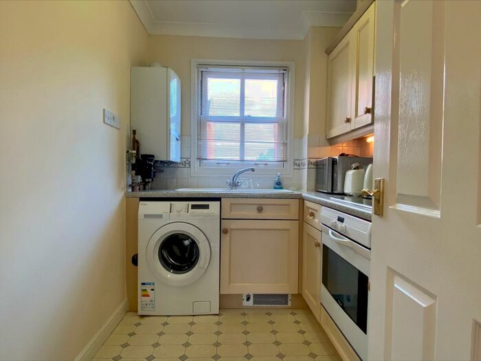 1 Bedroom Apartment To Rent In Ravensworth Gardens, CB2