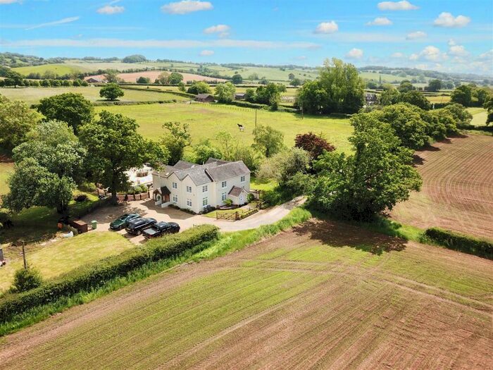 5 Bedroom Detached House For Sale In Hartwell Lane, Stone, ST15