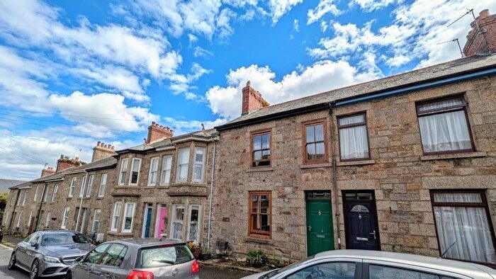 3 Bedroom Terraced House For Sale In Richmond Street, Penzance, TR18