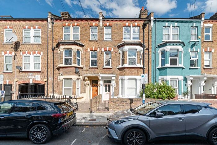 2 Bedroom Flat For Sale In Fermoy Road, Maida Vale, W9