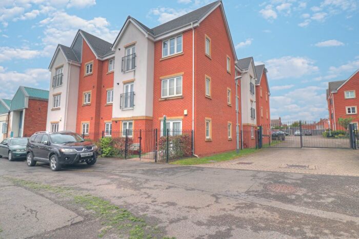 2 Bedroom Flat For Sale In Havelock Gardens, Leicester, LE4