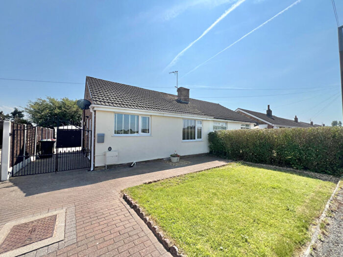 2 Bedroom Bungalow For Sale In Rosslyn Crescent East, Preesall, FY6