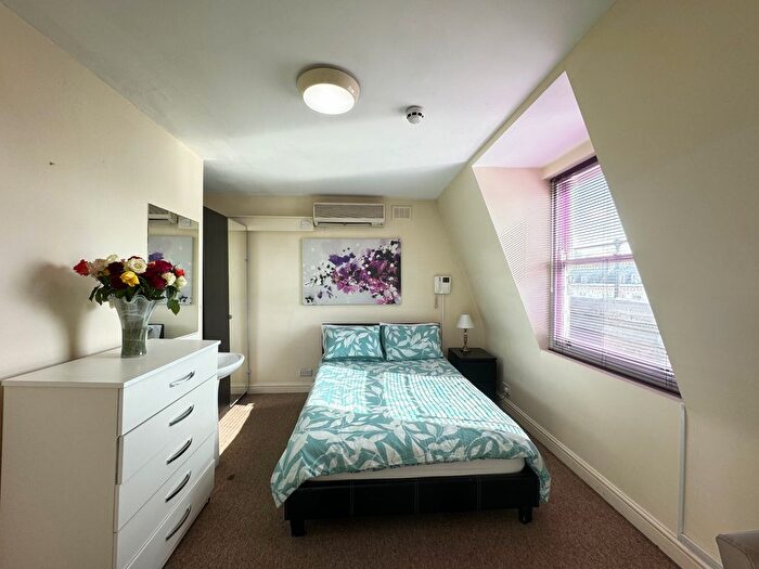 Studio To Rent In Cromwell Road, London, SW7