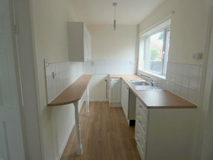 2 Bedroom End Of Terrace House To Rent In Reindeer Street, Mansfield, NG18