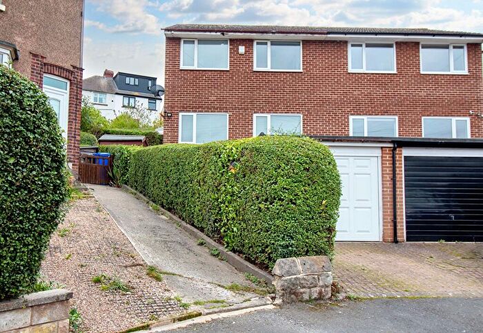3 Bedroom Semi-Detached House For Sale In Bishops Close, Sheffield, S8
