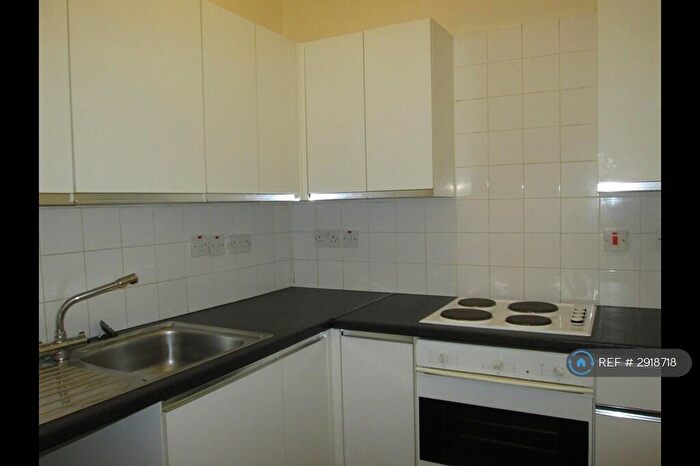 1 Bedroom Flat To Rent In Highholm Street, Port Glasgow, PA14