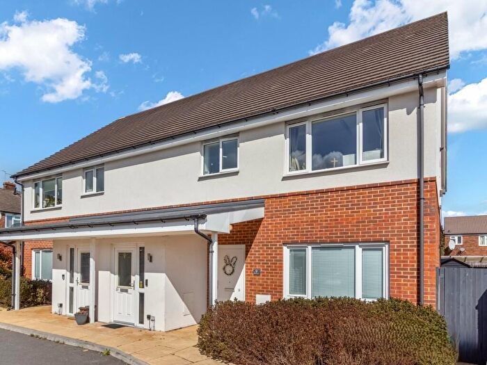 2 Bedroom Flat To Rent In Cheshunt, EN8