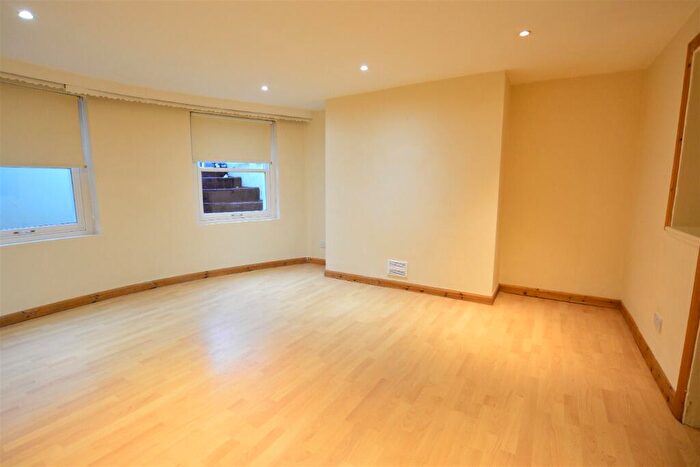 2 Bedroom Flat To Rent In Norfolk Square, Brighton, BN1