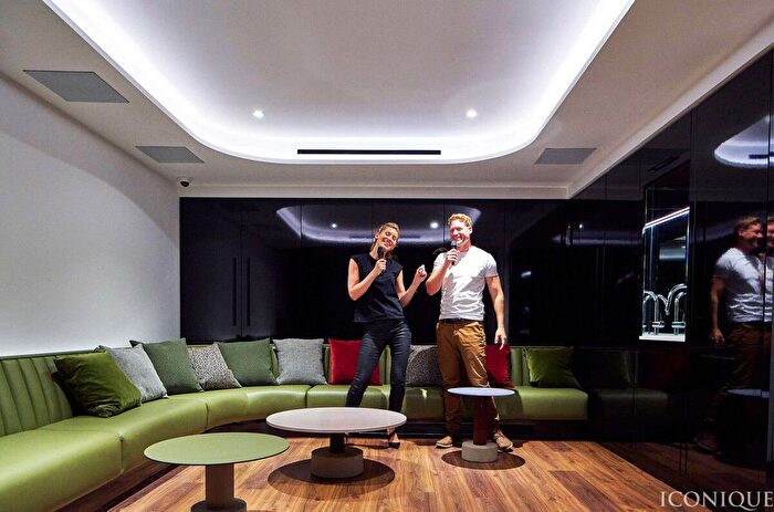 1 Bedroom Flat For Sale In Wood Lane, London, W12